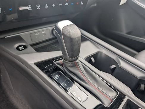 New 2026 Nissan Sentra SR w/ SR Premium Package FWD image 24
