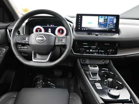 Used 2026 Nissan Rogue Platinum w/ Tech Package AWD/4WD image 20