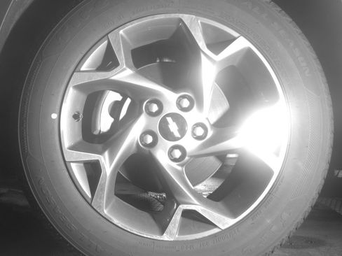 Used 2025 Chevrolet Trax LT FWD image 12