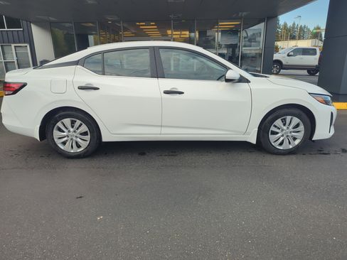 New 2025 Nissan Sentra S image 6