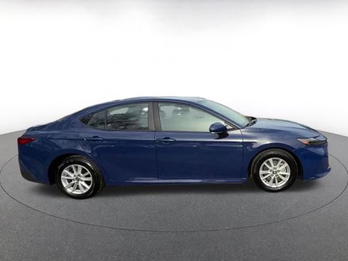 Used 2025 Toyota Camry LE image 16