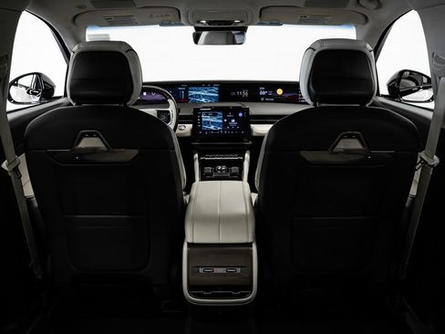 Used 2024 Lincoln Nautilus Black Label w/ Jet Appearance Package (87T) AWD/4WD image 19