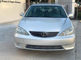 Used 2005 Toyota Camry LE FWD video 2