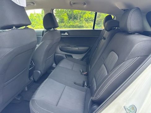 Used 2020 Kia Sportage LX AWD/4WD image 14