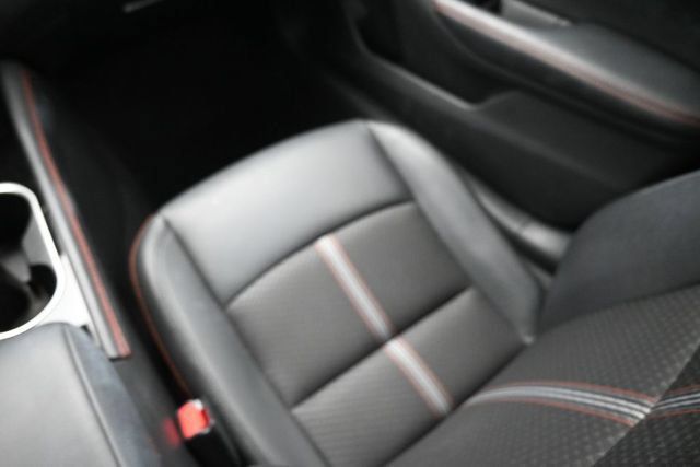 Used 2025 Nissan Altima 2.5 SR FWD image 9