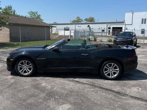 Used 2015 Chevrolet Camaro LT RWD image 2