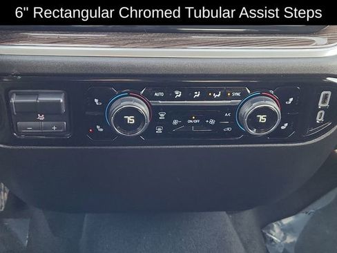 Used 2025 Chevrolet Silverado 2500 LT w/ Convenience Package image 45