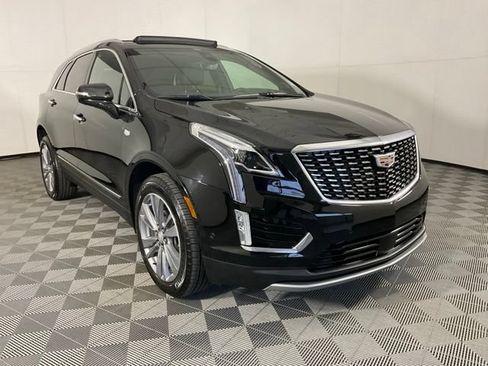 Used 2026 Cadillac XT5 Premium Luxury w/ Driver Assist Package AWD/4WD image 3