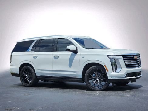 Used 2025 Cadillac Escalade Premium Luxury Platinum AWD/4WD image 2