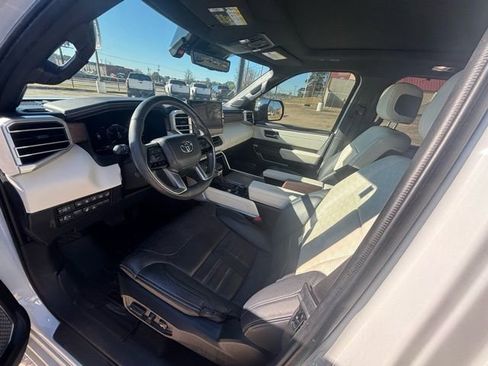 Used 2024 Toyota Sequoia Capstone image 10