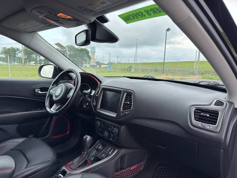 Used 2021 Jeep Compass Trailhawk AWD/4WD image 34