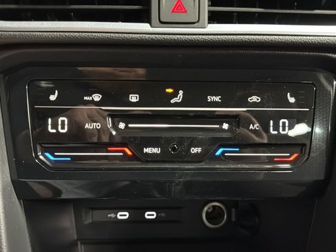 New 2026 Volkswagen Taos SE AWD/4WD image 27