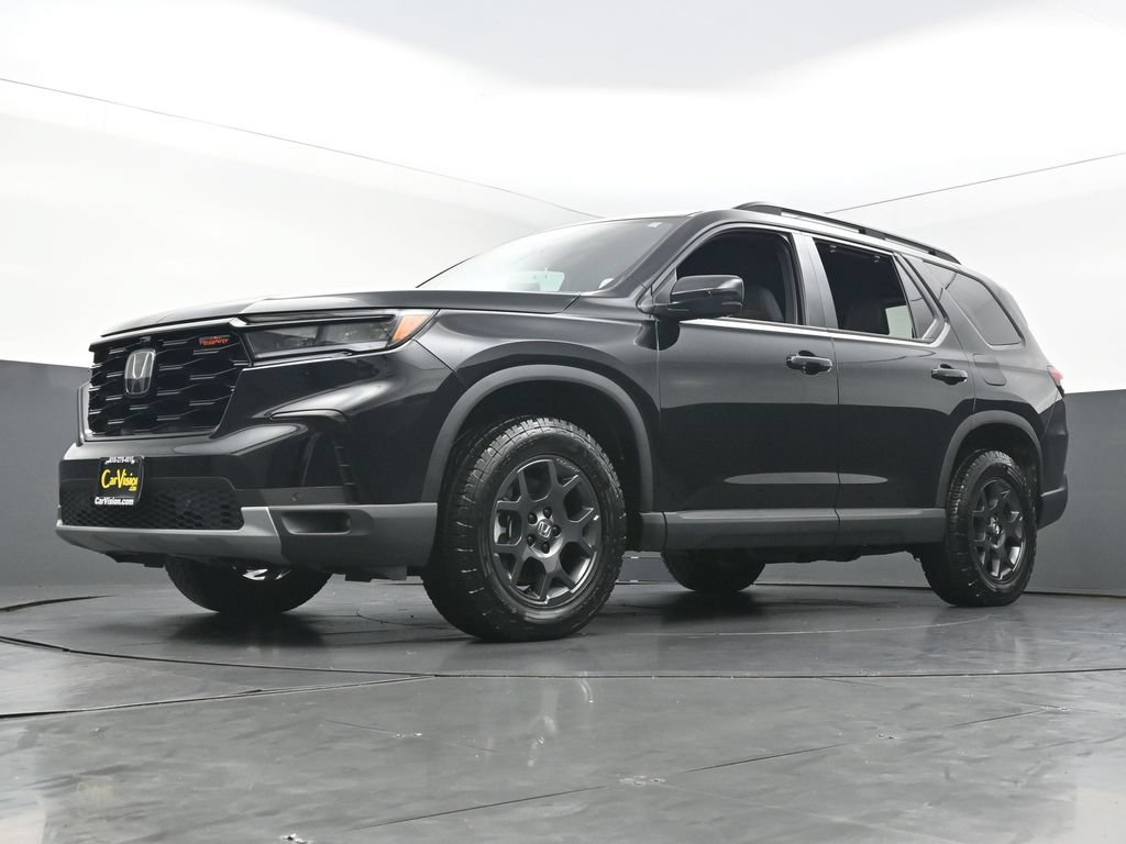 Used 2025 Honda Pilot TrailSport image 51