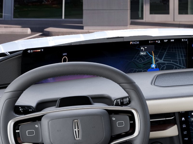 New 2027 Lincoln Navigator Premiere AWD/4WD image 13