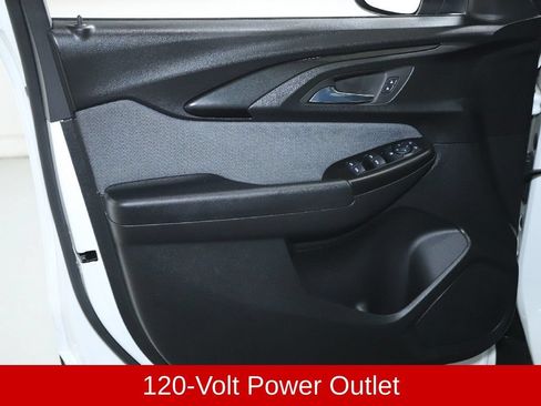 Used 2023 Chevrolet TrailBlazer LT w/ Convenience Package AWD/4WD image 16