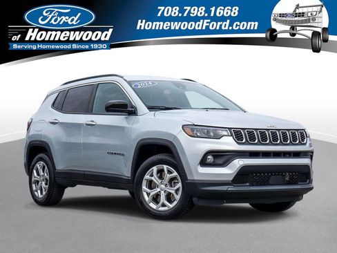 Used 2024 Jeep Compass Latitude image 1
