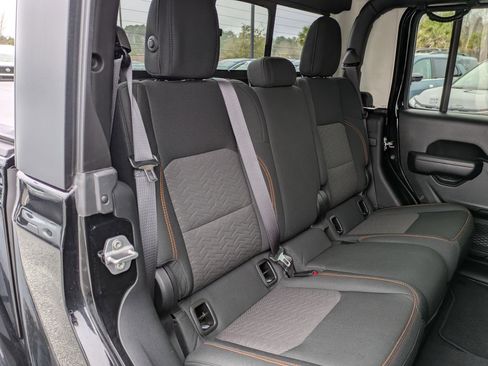 Used 2021 Jeep Gladiator Mojave w/ LED Lighting Group image 33