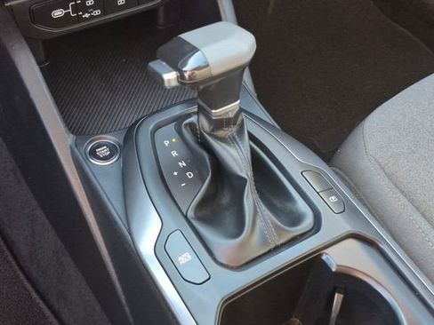 Used 2025 Kia K4 LX image 12