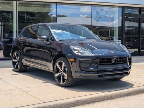 Used 2025 Porsche Macan image 7