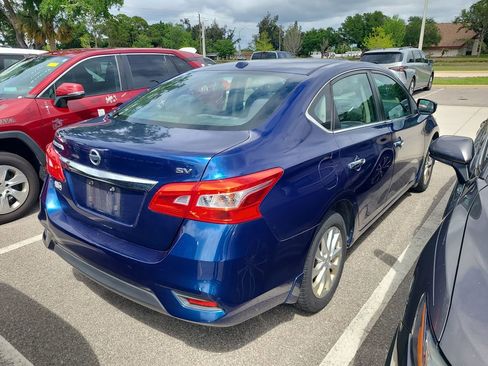 Used 2018 Nissan Sentra SV w/ Premium Package (P01) FWD image 4