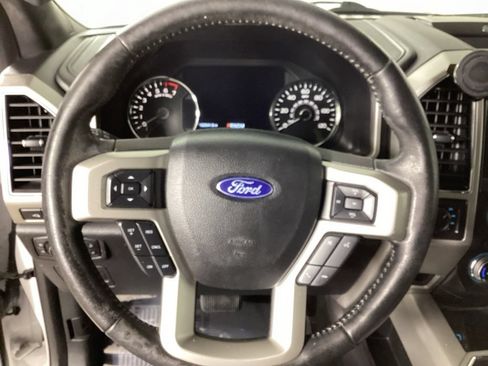 Used 2018 Ford F150 Lariat w/ Equipment Group 502A Luxury AWD/4WD image 14