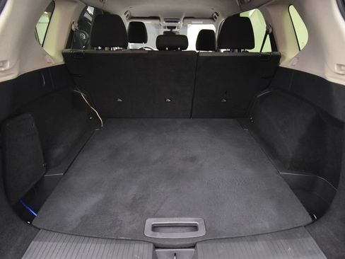 Used 2023 Nissan Rogue SV AWD/4WD image 27