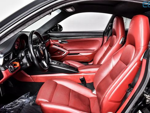 Used 2018 Porsche 911 Carrera S image 16