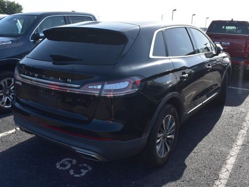 Used 2022 Lincoln Nautilus Reserve FWD image 3