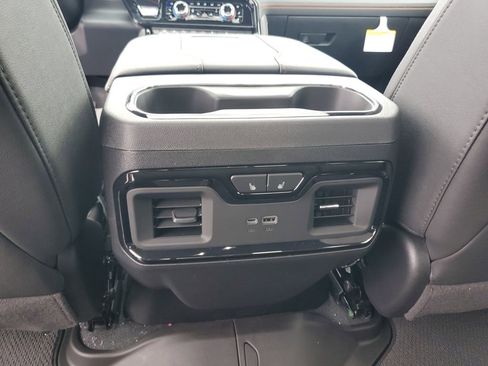 New 2026 GMC Sierra 2500 AT4 w/ AT4 Premium Plus Package AWD/4WD image 16