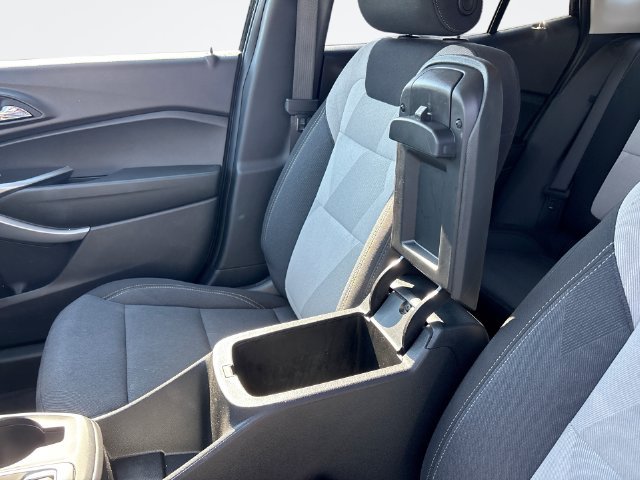 Used 2026 Chevrolet Trax LS FWD image 21