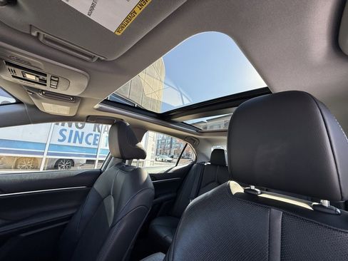 Used 2024 Toyota Camry XLE image 5