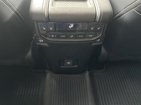 Used 2024 Toyota Grand Highlander Platinum image 25