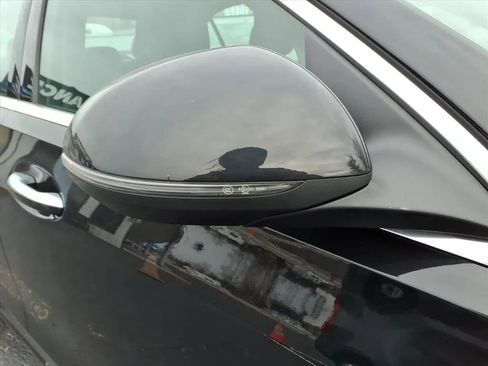 Used 2024 Mercedes-Benz C 300 Sedan image 10