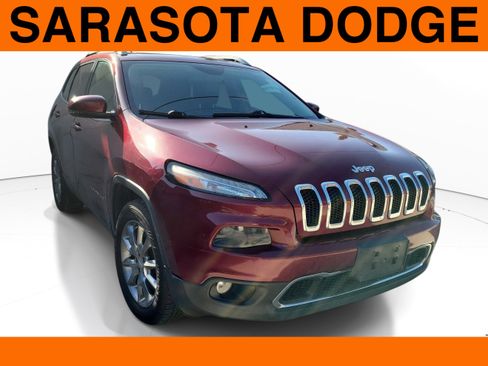Used 2018 Jeep Cherokee Limited AWD/4WD image 1