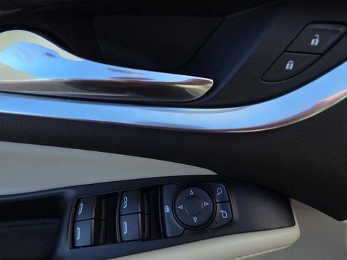 Used 2024 Buick Enclave Essence w/ Sport Touring Edition image 28