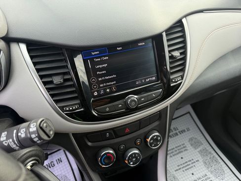 Used 2022 Chevrolet Trax LS w/ Tint and Cruise Package image 26