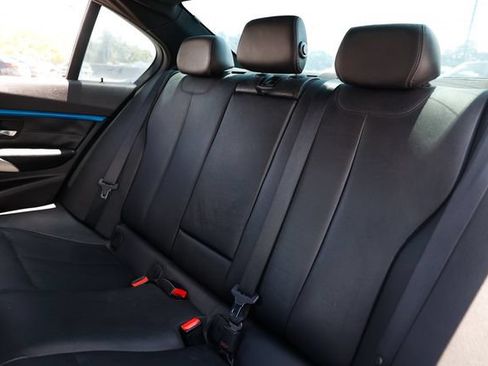 Used 2016 BMW 340i Sedan RWD image 11