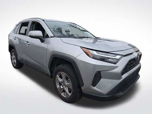 Used 2025 Toyota RAV4 XLE w/ Weather Package image 4