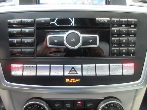Used 2015 Mercedes-Benz ML 350 4MATIC image 35