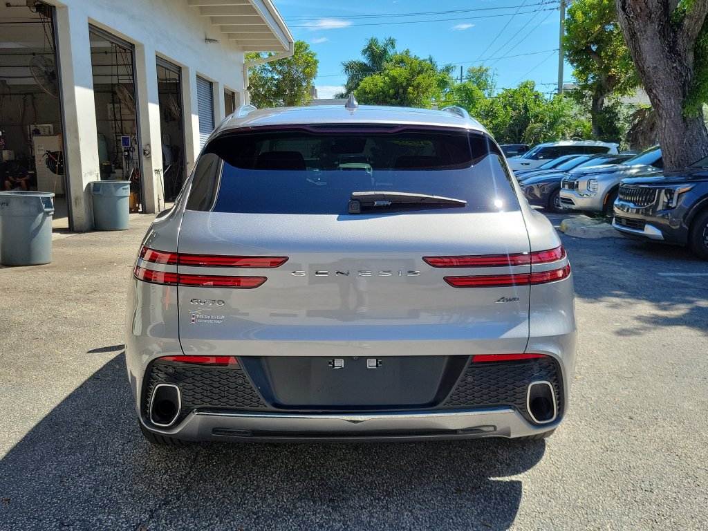 Used 2023 Genesis GV70 2.5T w/ Advanced Package AWD/4WD image 5
