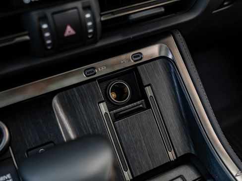 Used 2025 Lexus GX 550 w/ Accessory Package (Z1) image 66