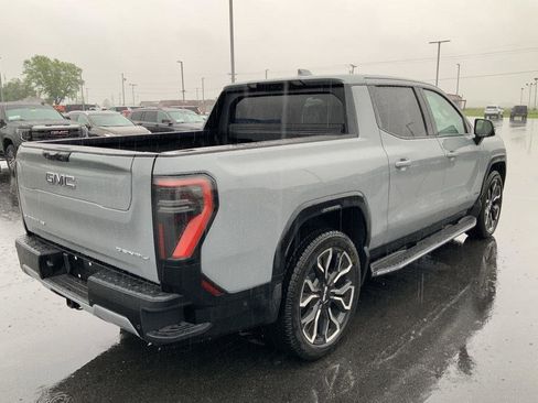 New 2025 GMC Sierra EV Denali image 17