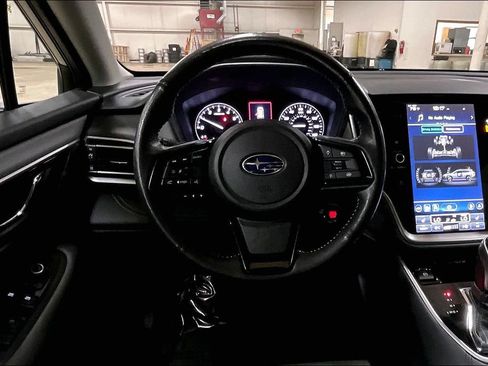 Used 2025 Subaru Outback Onyx Edition AWD/4WD image 5