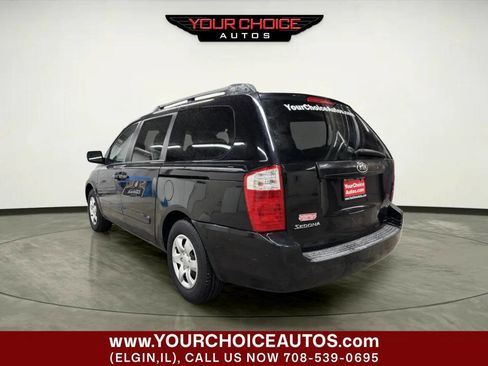 Used 2006 Kia Sedona LX image 3
