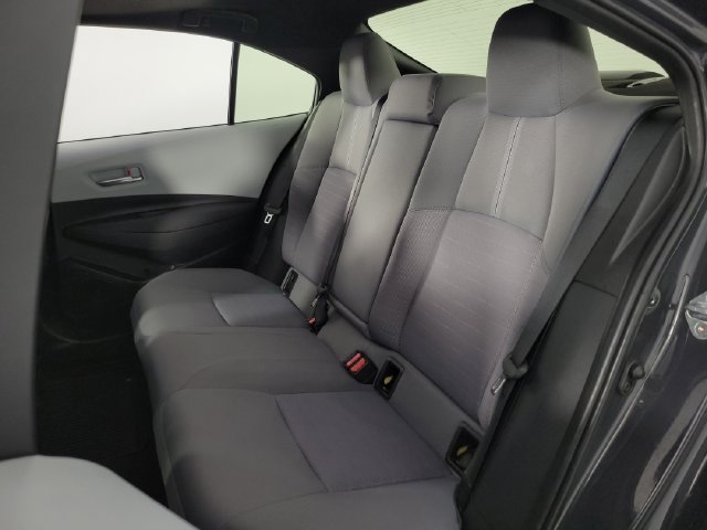 Used 2024 Toyota Corolla SE w/ SE Package FWD image 17