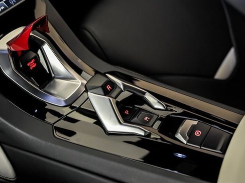 Used 2022 Lamborghini Huracan EVO RWD image 35