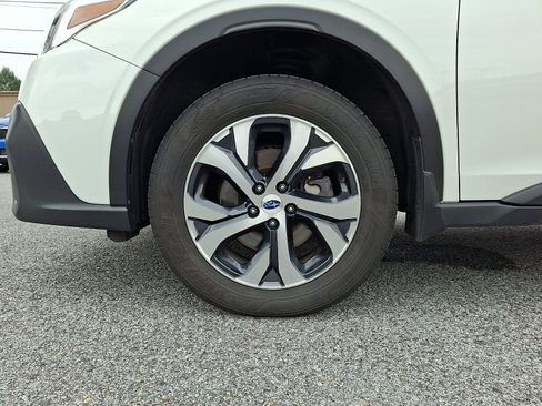 Used 2020 Subaru Outback Touring AWD/4WD image 9