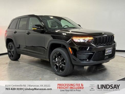 New 2025 Jeep Grand Cherokee Altitude AWD/4WD image 1