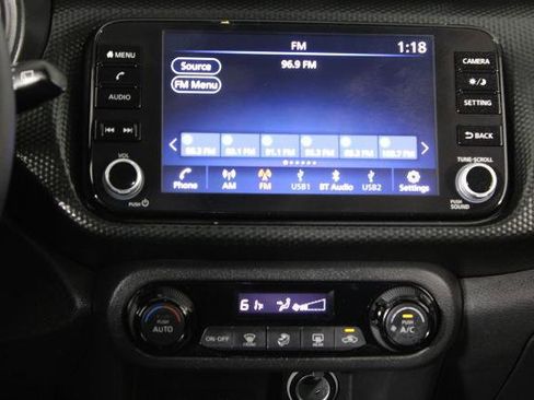 Certified 2022 Nissan Kicks SV image 9