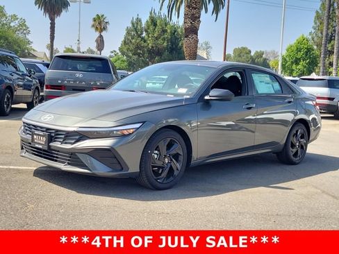 New 2026 Hyundai Elantra Sport FWD image 27